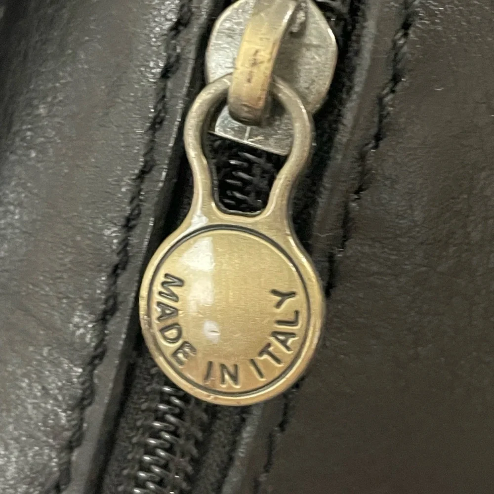 LEATHER ITALY Florence Large Black Backpack Bag